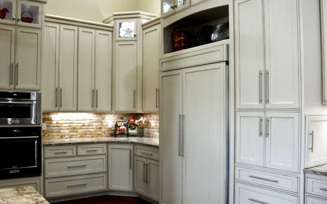 Choosing the Perfect Cabinet Paint for Your DIY Project